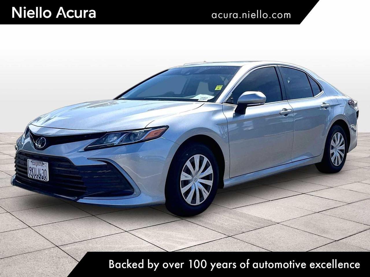 2024 Toyota Camry Hybrid LE