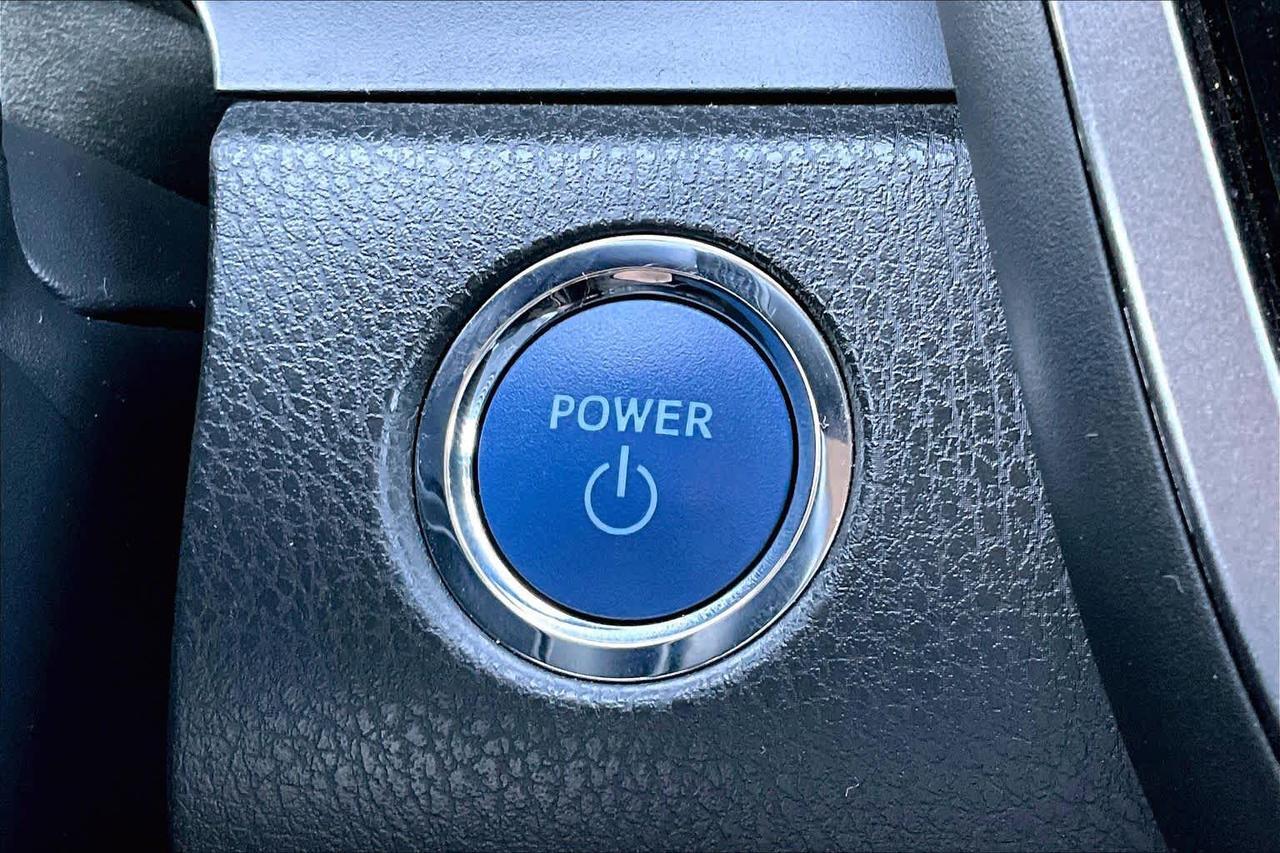 2024 Toyota Camry Hybrid SE Folsom CA