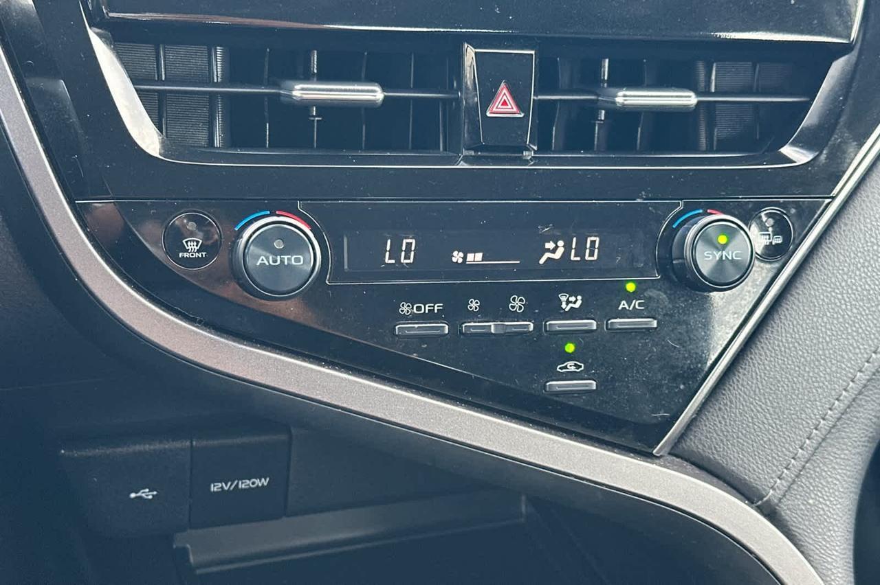 2024 Toyota Camry Hybrid SE Nightshade Roseville CA