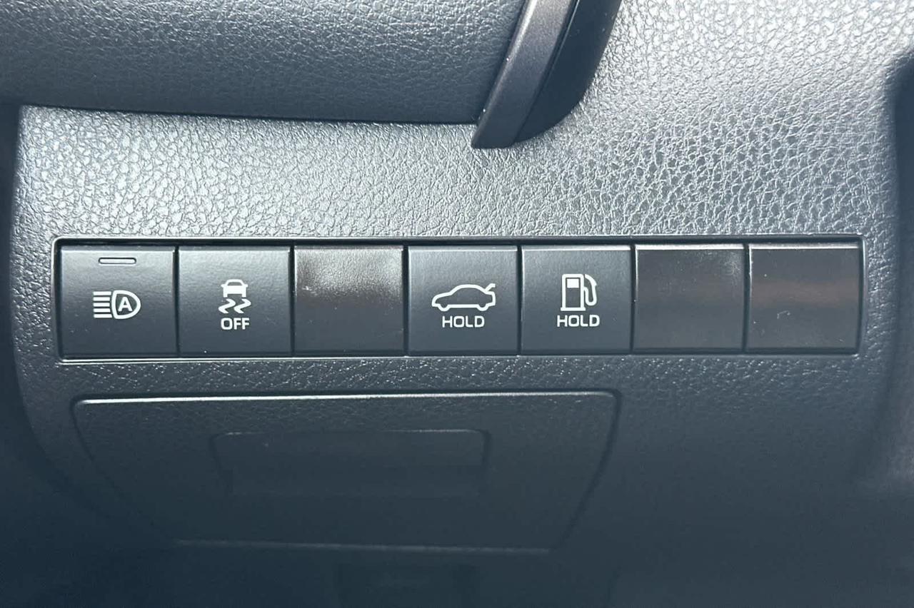 2024 Toyota Camry Hybrid SE Nightshade Roseville CA