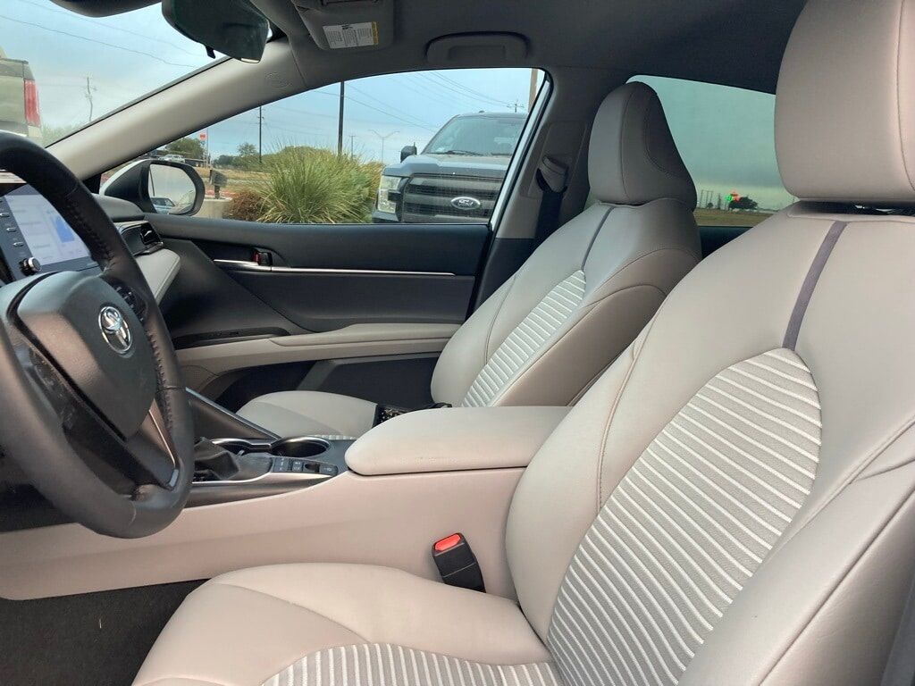 2024 Toyota Camry Hybrid SE San Antonio TX