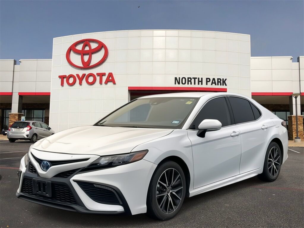 2024 Toyota Camry Hybrid SE San Antonio TX