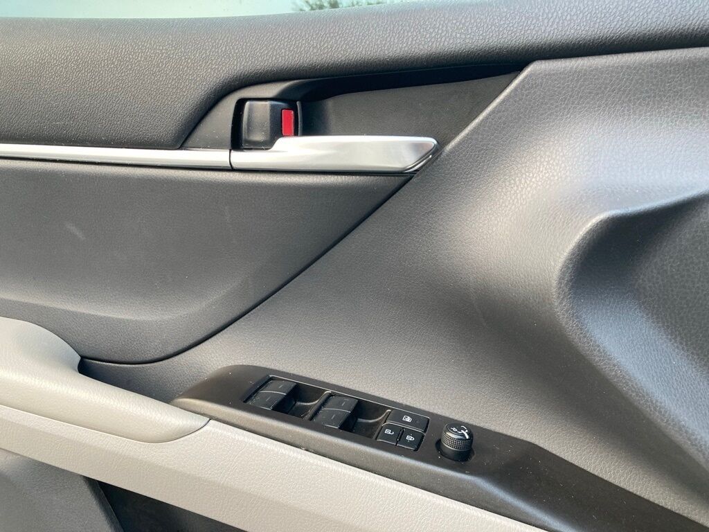 2024 Toyota Camry Hybrid SE San Antonio TX