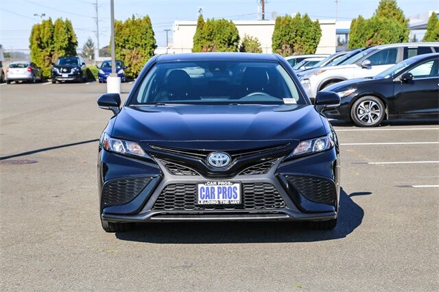 2024 Toyota Camry Hybrid SE