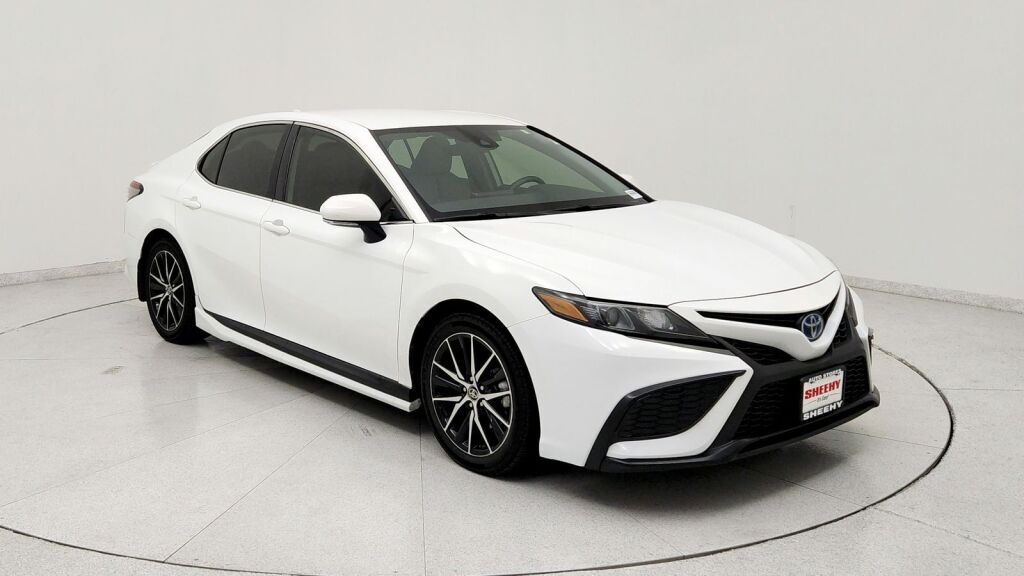2024 Toyota Camry Hybrid