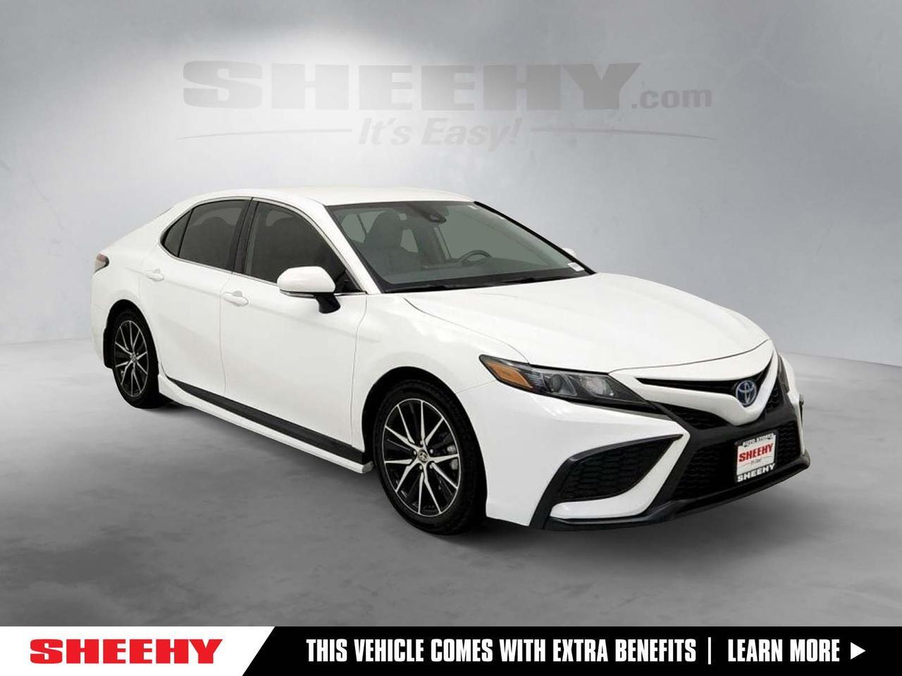 2024 Toyota Camry Hybrid SE