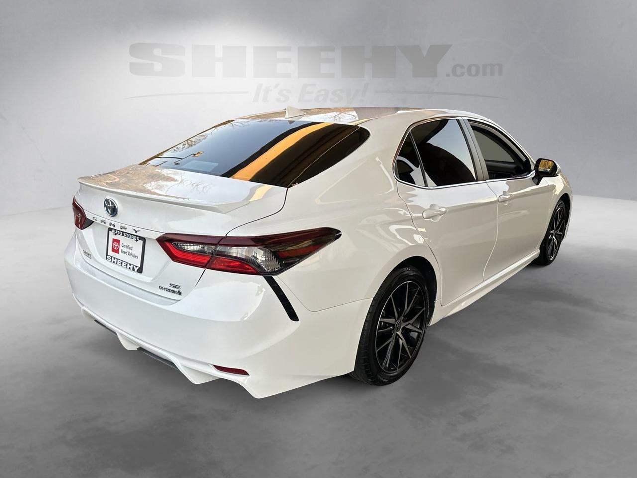 2024 Toyota Camry Hybrid SE Fredericksburg VA
