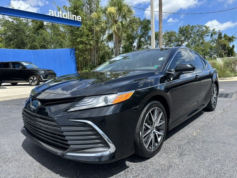 2024 Toyota Camry Hybrid XLE