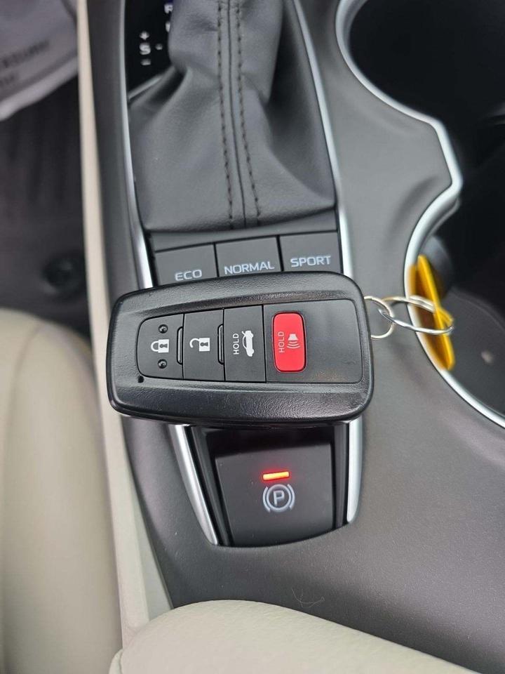 2024 Toyota Camry Hybrid XLE Knoxville TN