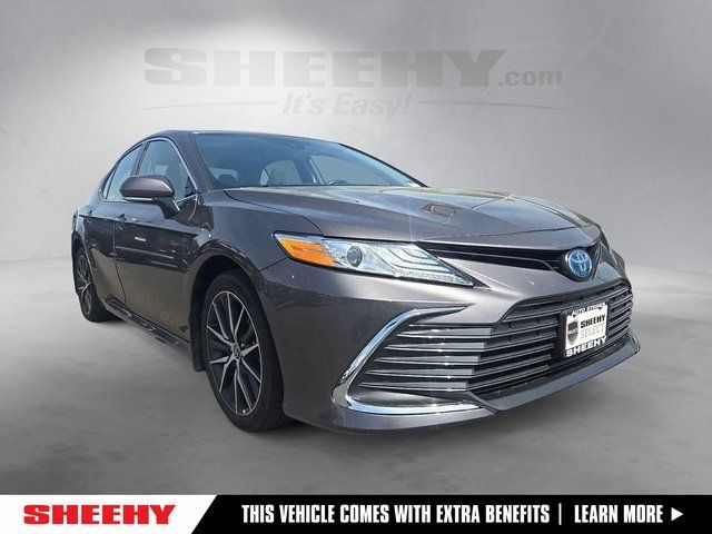 2024 Toyota Camry Hybrid XLE