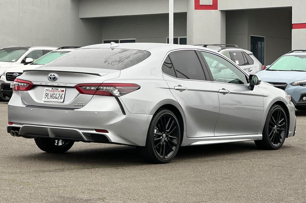 2024 Toyota Camry Hybrid XSE