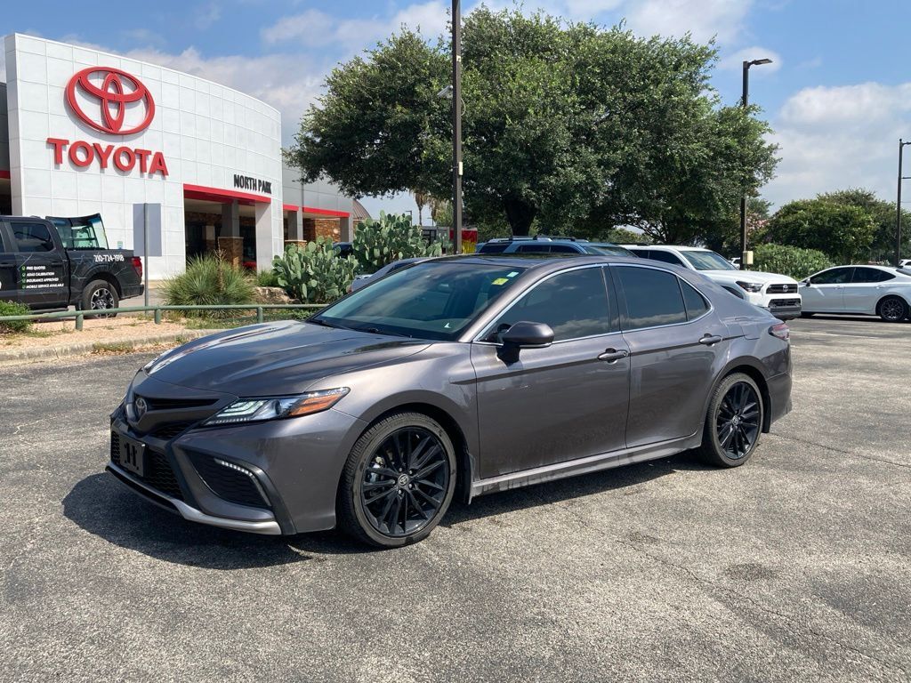 2024 Toyota Camry Hybrid XSE