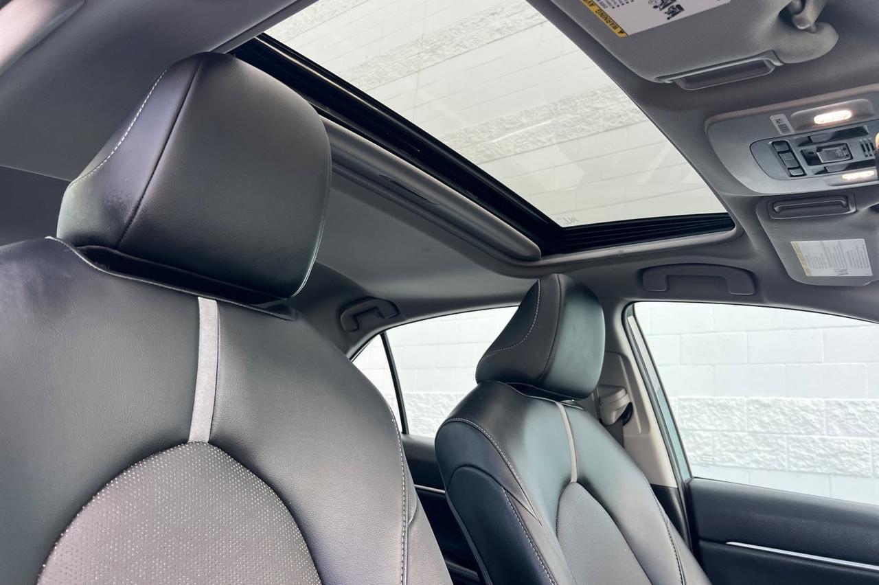 2024 Toyota Camry Hybrid XSE Ontario OR