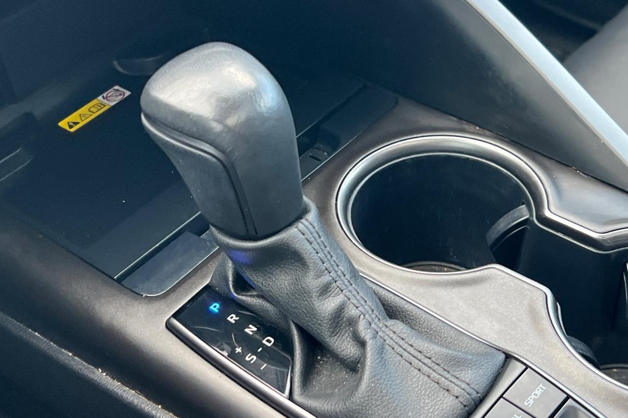 2024 Toyota Camry Hybrid XSE Ontario OR