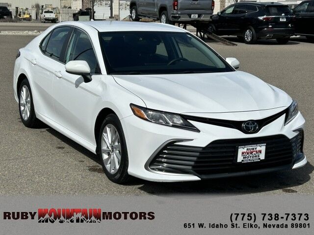 2024 Toyota Camry LE