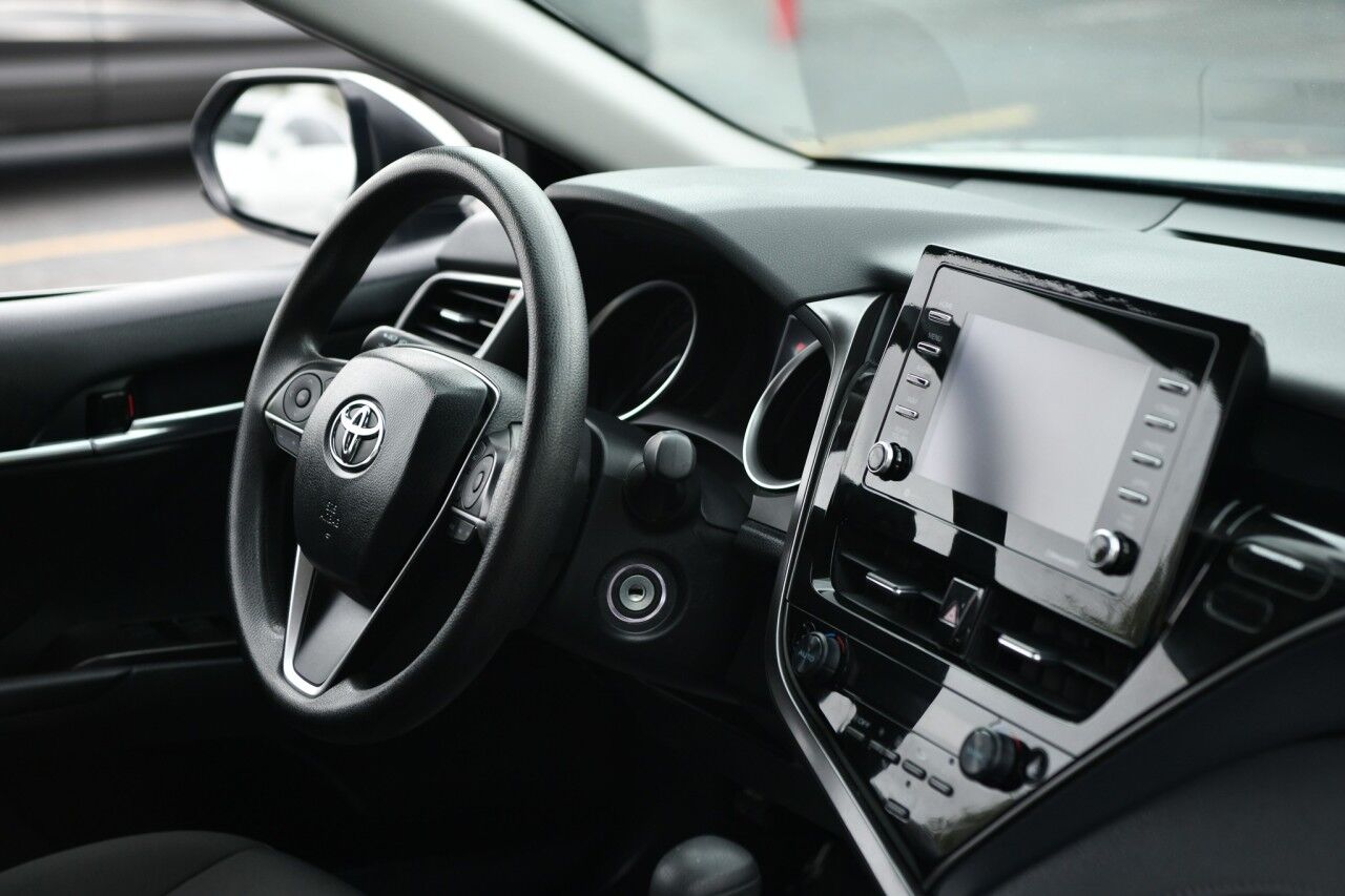 2024 Toyota Camry LE Doral FL