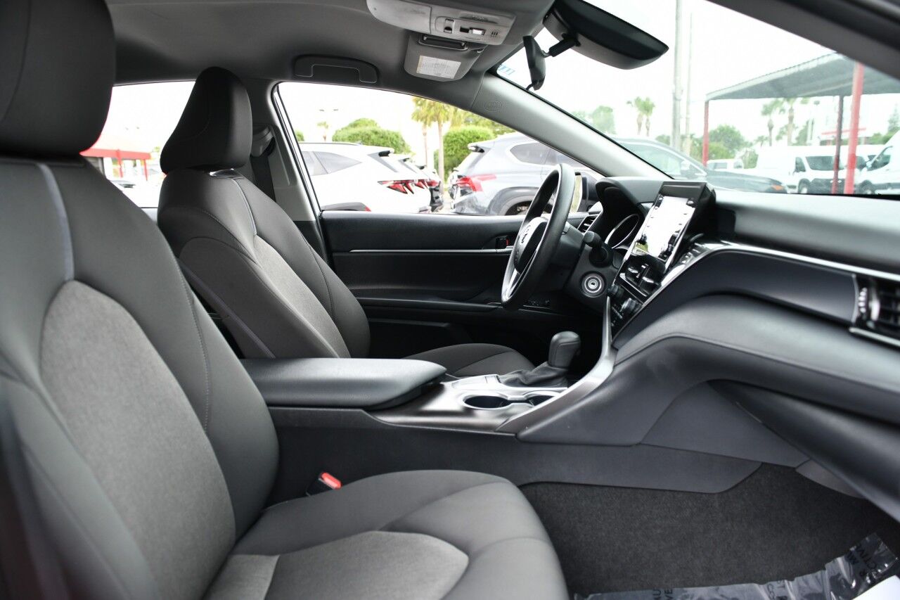 2024 Toyota Camry LE Doral FL