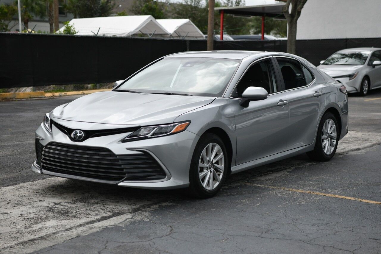 2024 Toyota Camry LE Doral FL