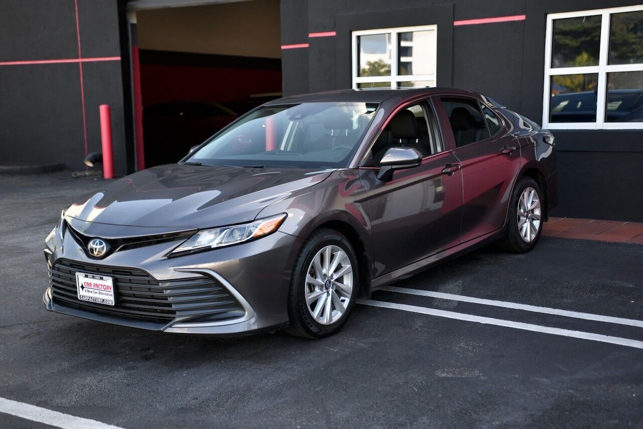 2024 Toyota Camry LE Doral FL