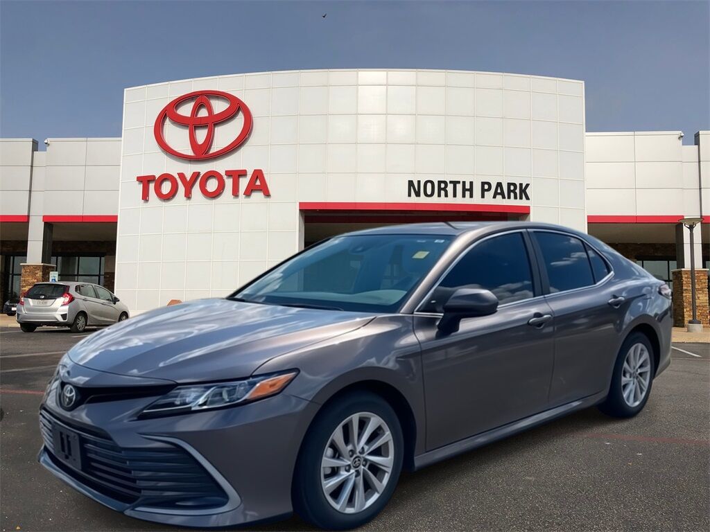 2024 Toyota Camry LE