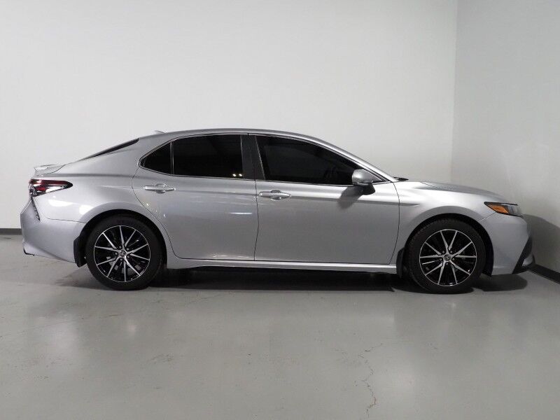 2024 Toyota Camry SE *ADAPTIVE CRUISE, LANE DEPARTURE ALERT, COLLISION ALERT, BACKUP-CAMERA, COLOR TOUCHSCREEN, SPORT SOFTEX, 18 INCH ALLOYS, LED HEADLIGHTS, BLUETOOTH, ANDROID & APPLE Round Rock TX