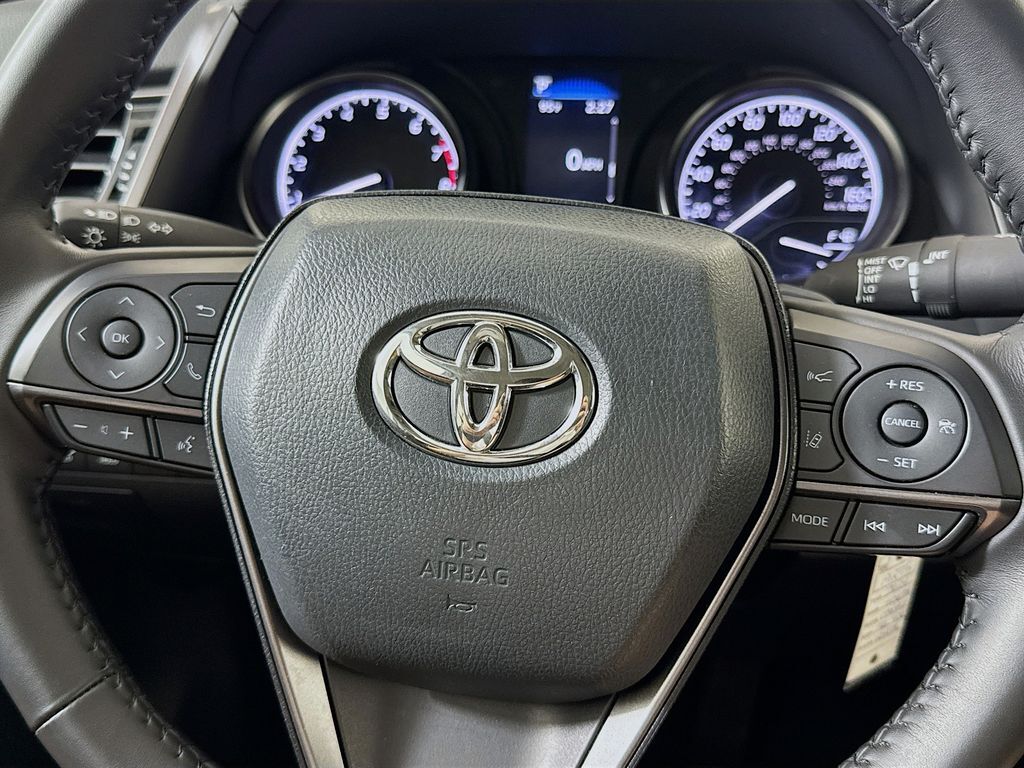 2024 Toyota Camry SE photo 9