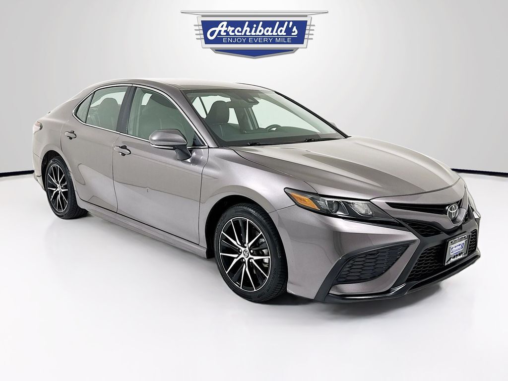 2024 Toyota Camry SE photo 25