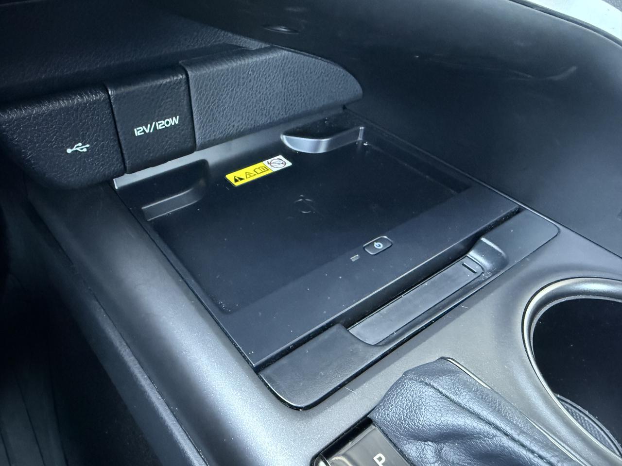 2024 Toyota Camry SE photo 21