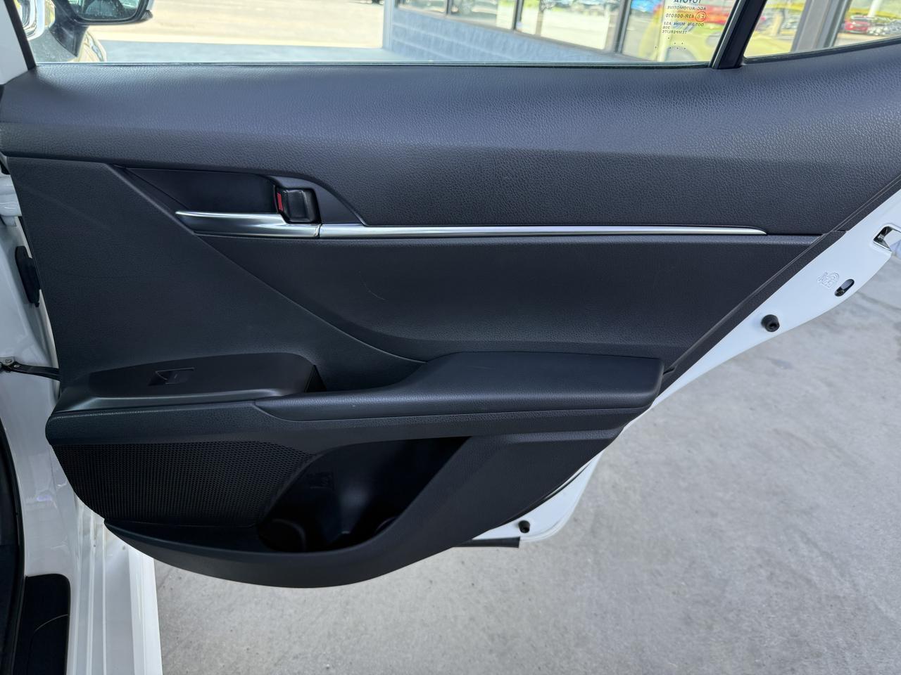 2024 Toyota Camry SE photo 31