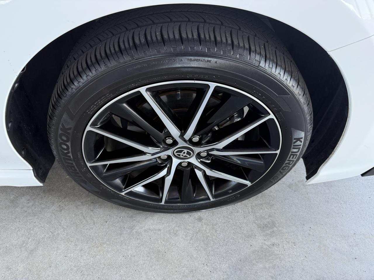 2024 Toyota Camry SE photo 40