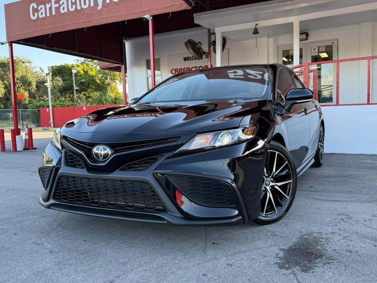 2024 Toyota Camry SE