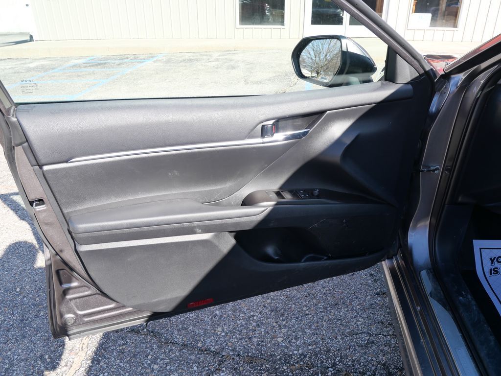 2024 Toyota Camry SE Mt Pleasant MI