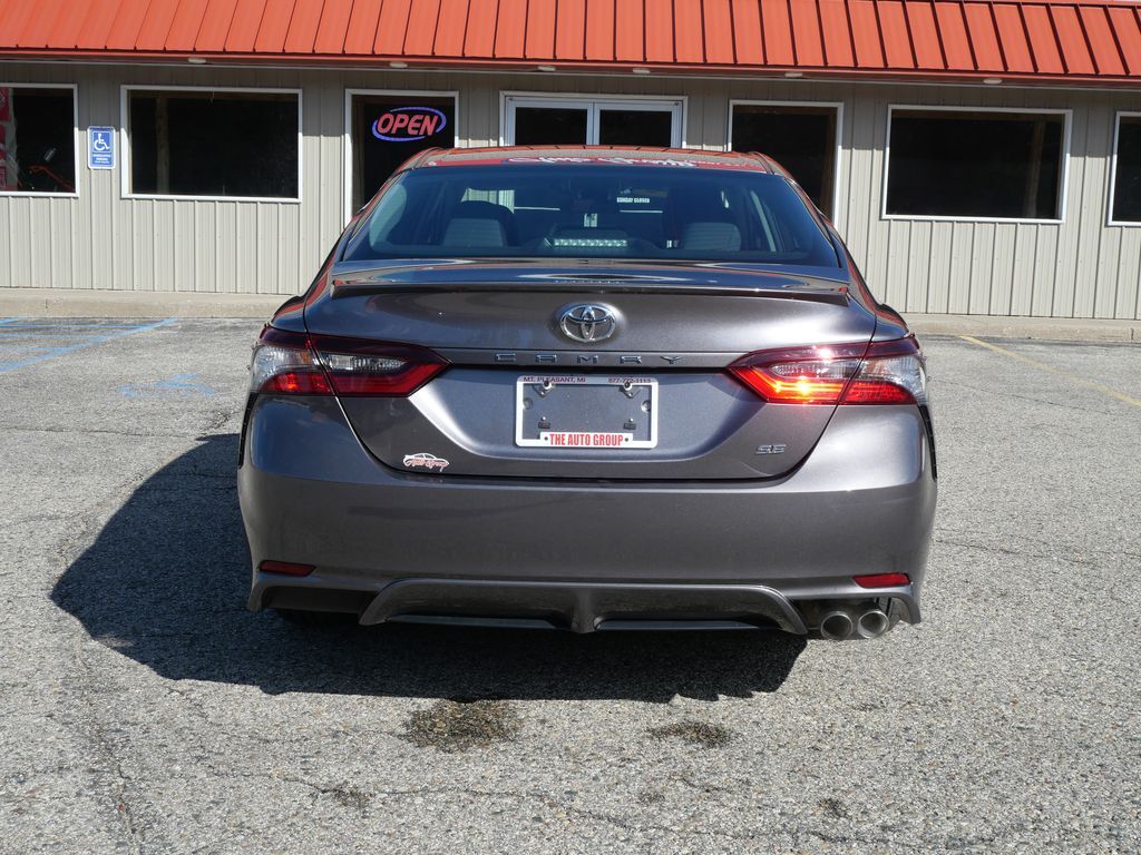 2024 Toyota Camry SE Mt Pleasant MI