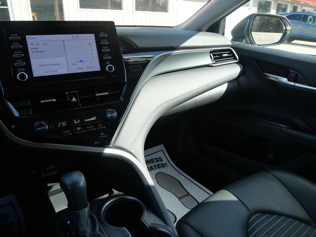 2024 Toyota Camry SE Mt Pleasant MI