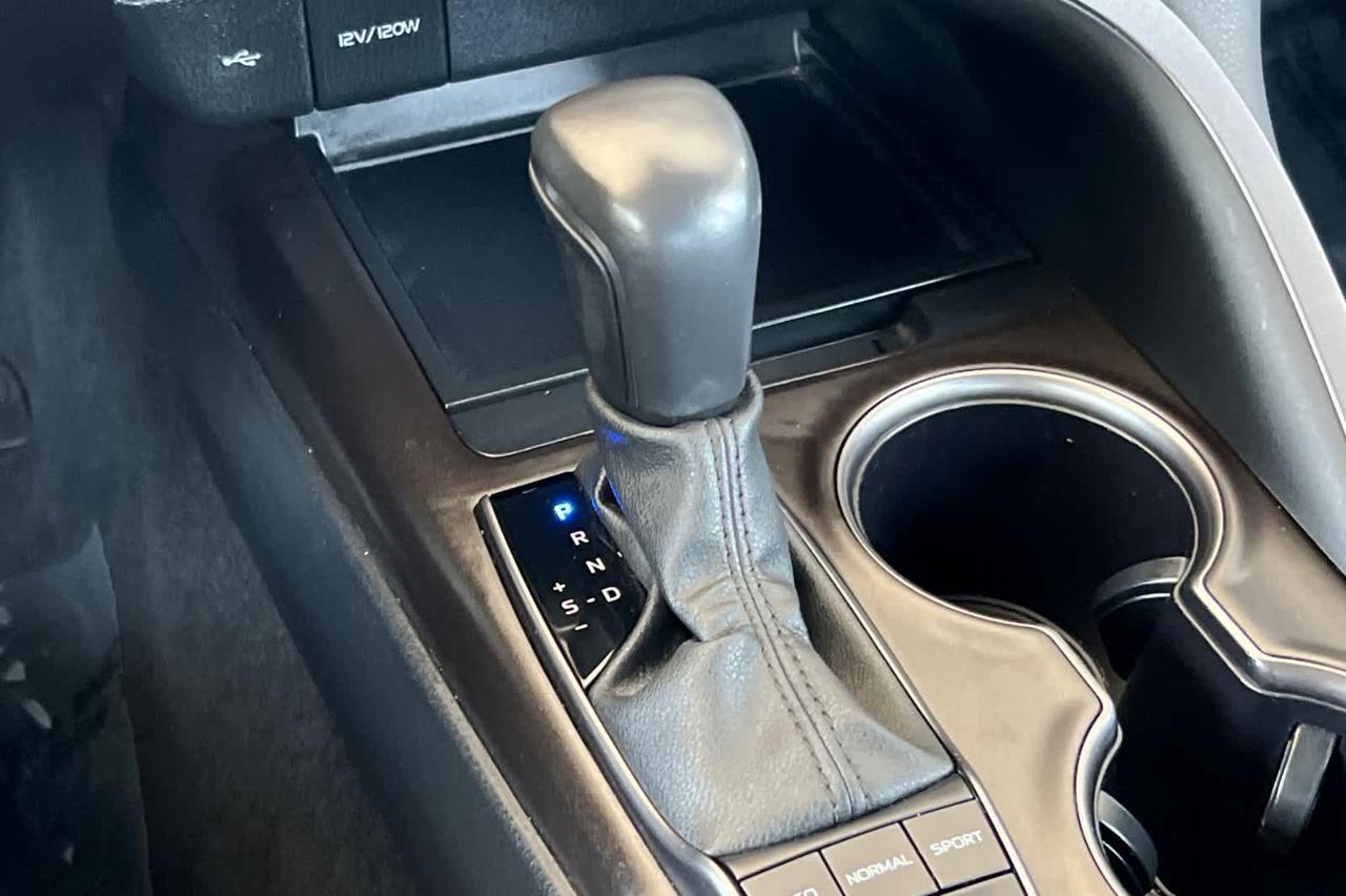 2024 Toyota Camry SE Roseville CA