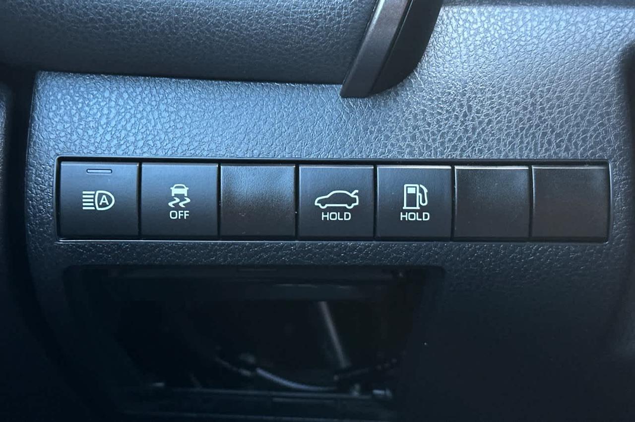 2024 Toyota Camry SE Roseville CA