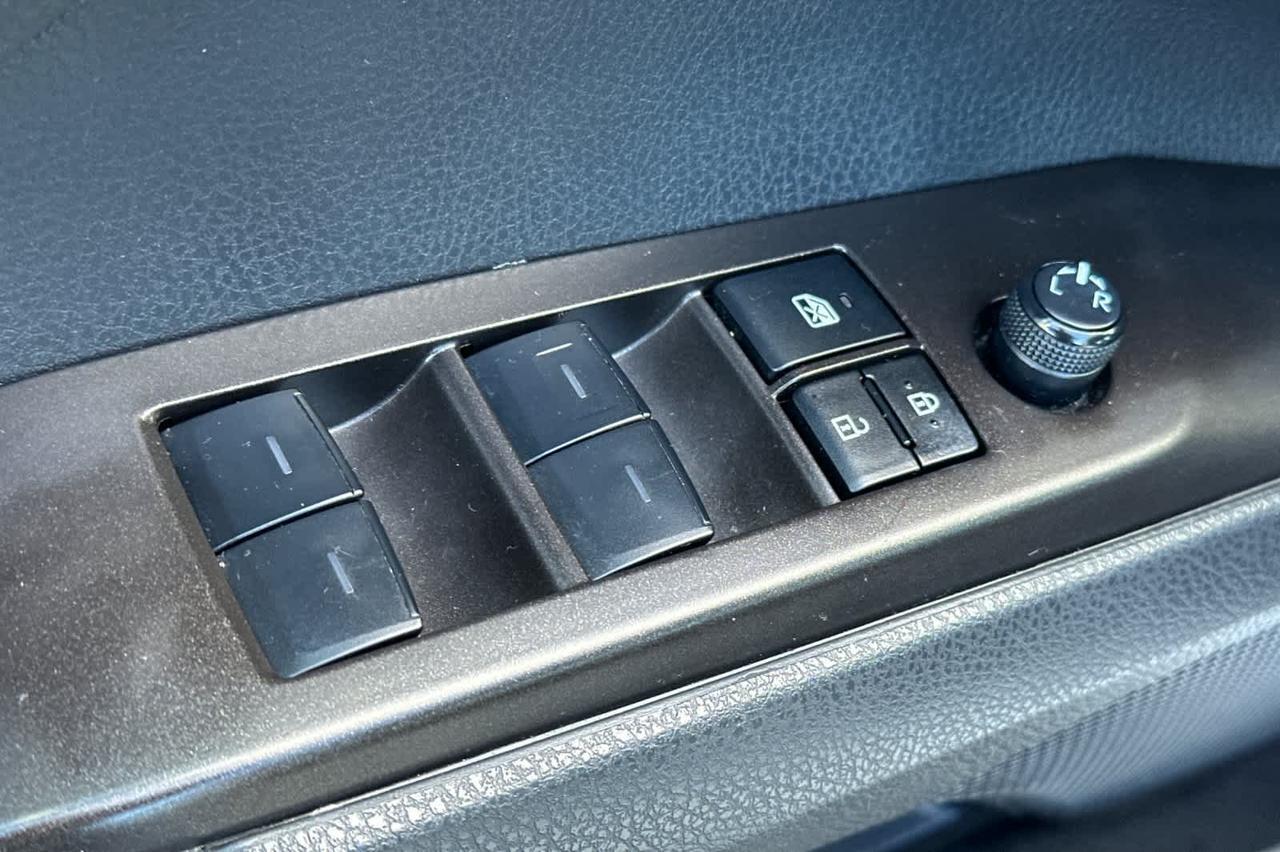 2024 Toyota Camry SE Roseville CA