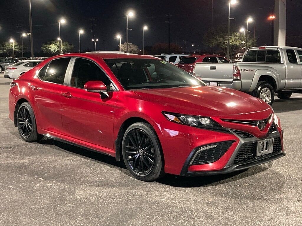 2024 Toyota Camry SE