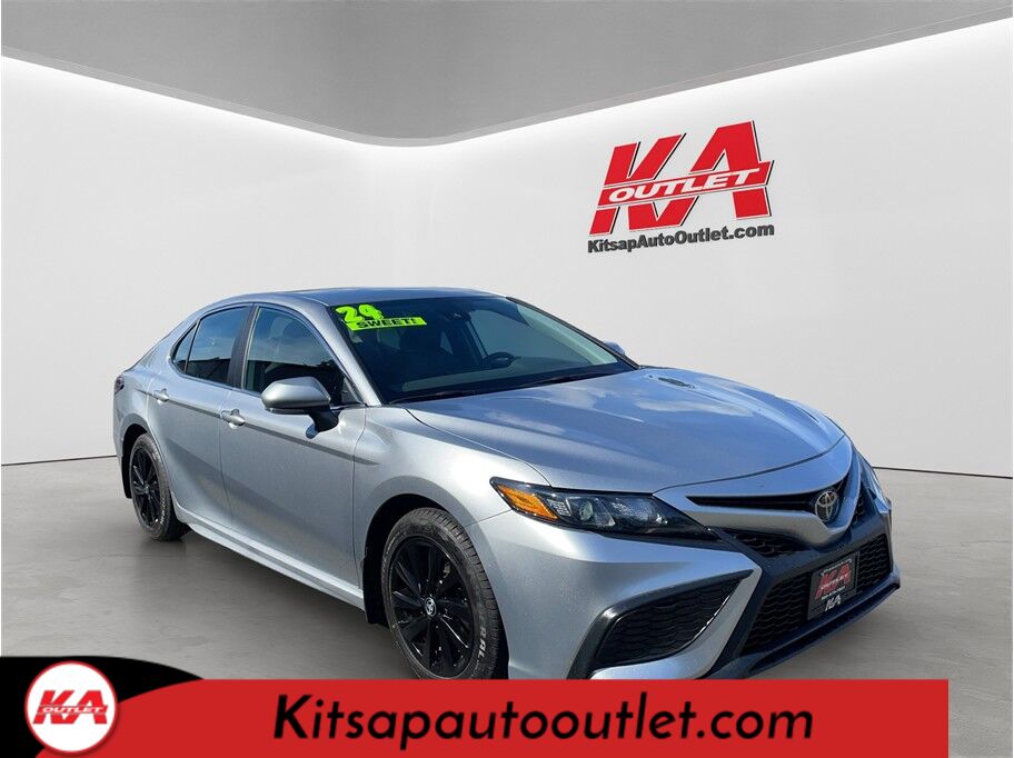 2024 Toyota Camry SE Sedan 4D