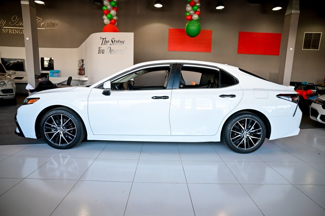2024 Toyota Camry SE, Sunroof, Blind Spot, COnvenience and Audio Upgrade Pkg Springfield NJ