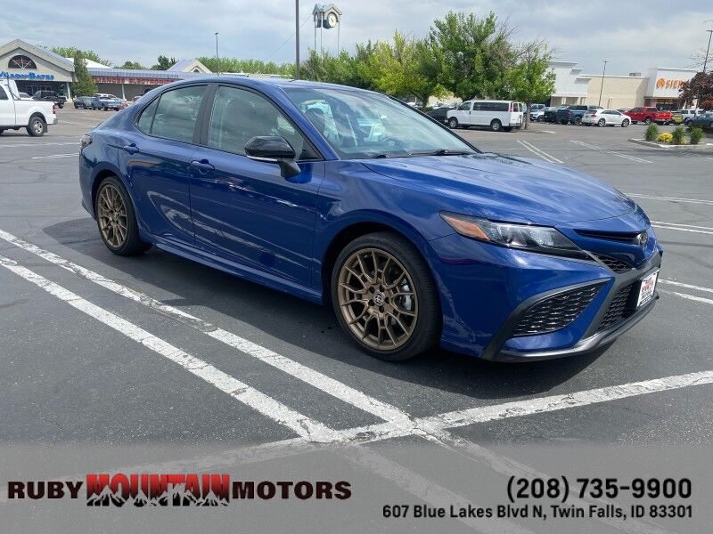 2024 Toyota Camry SE