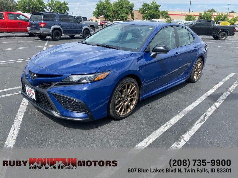 2024 Toyota Camry SE