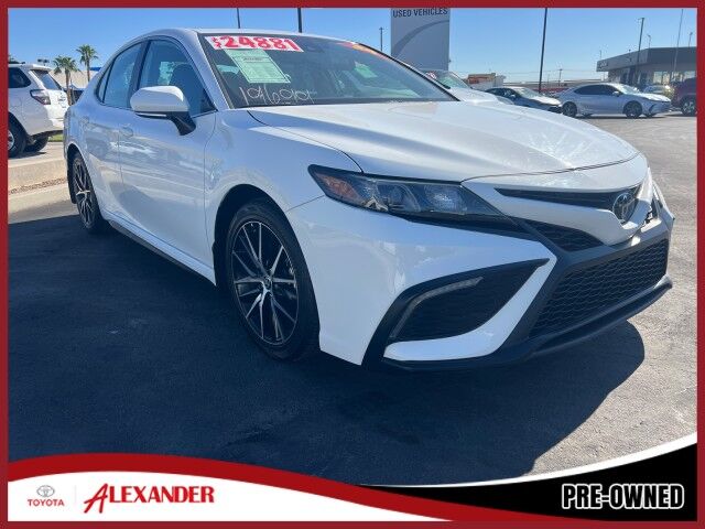 2024 Toyota Camry SE