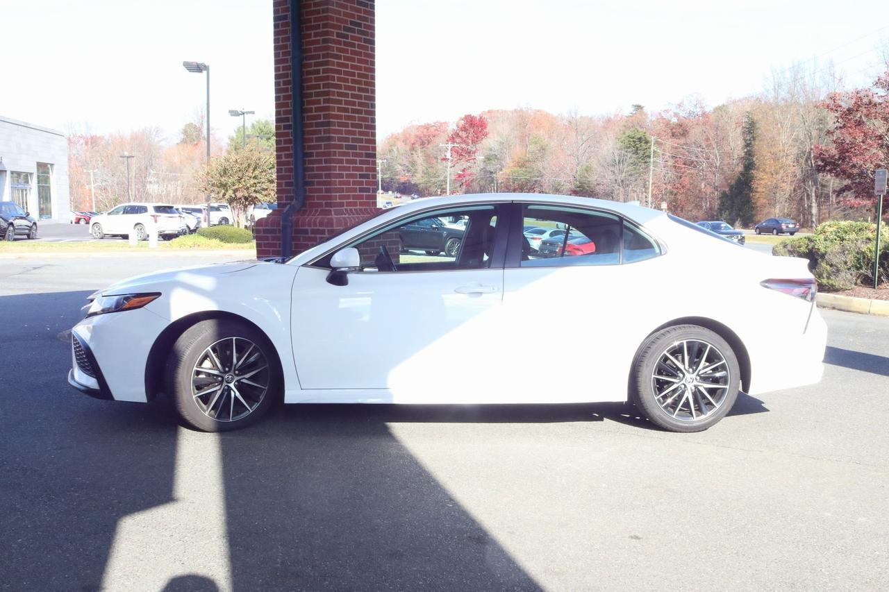 2024 Toyota Camry SE Fredericksburg VA