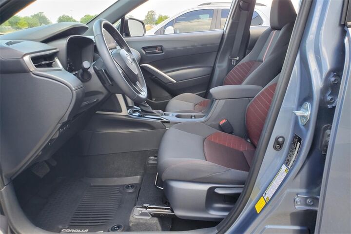 2024 Toyota Corolla Cross Hybrid Nightshade  TX