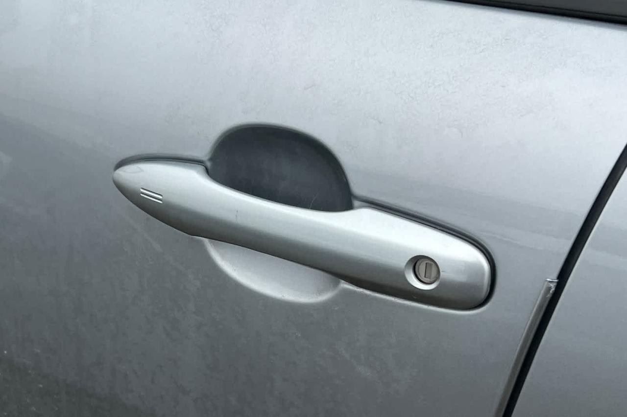 2024 Toyota Corolla Cross Hybrid SE Roseville CA