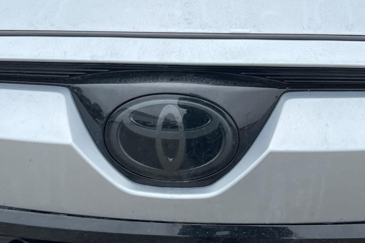 2024 Toyota Corolla Cross Hybrid SE Roseville CA