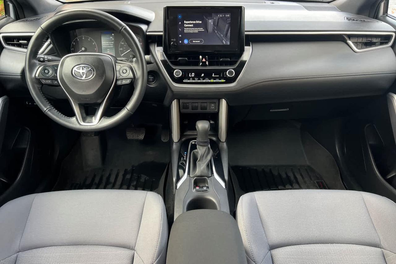2024 Toyota Corolla Cross Hybrid SE