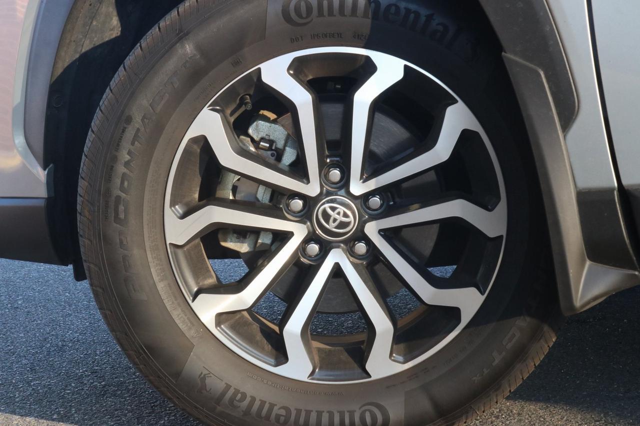 2024 Toyota Corolla Cross Hybrid SE Fredericksburg VA