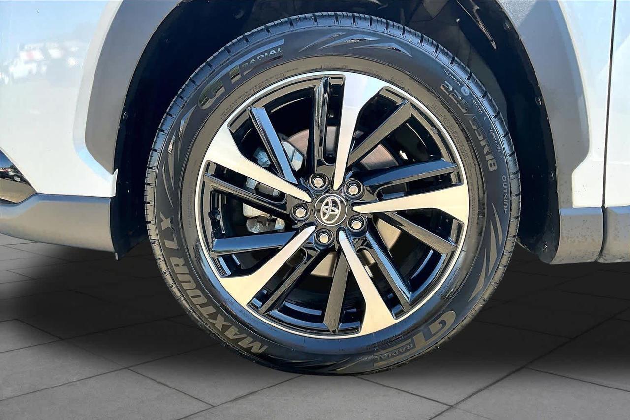 2024 Toyota Corolla Cross Hybrid XSE Folsom CA